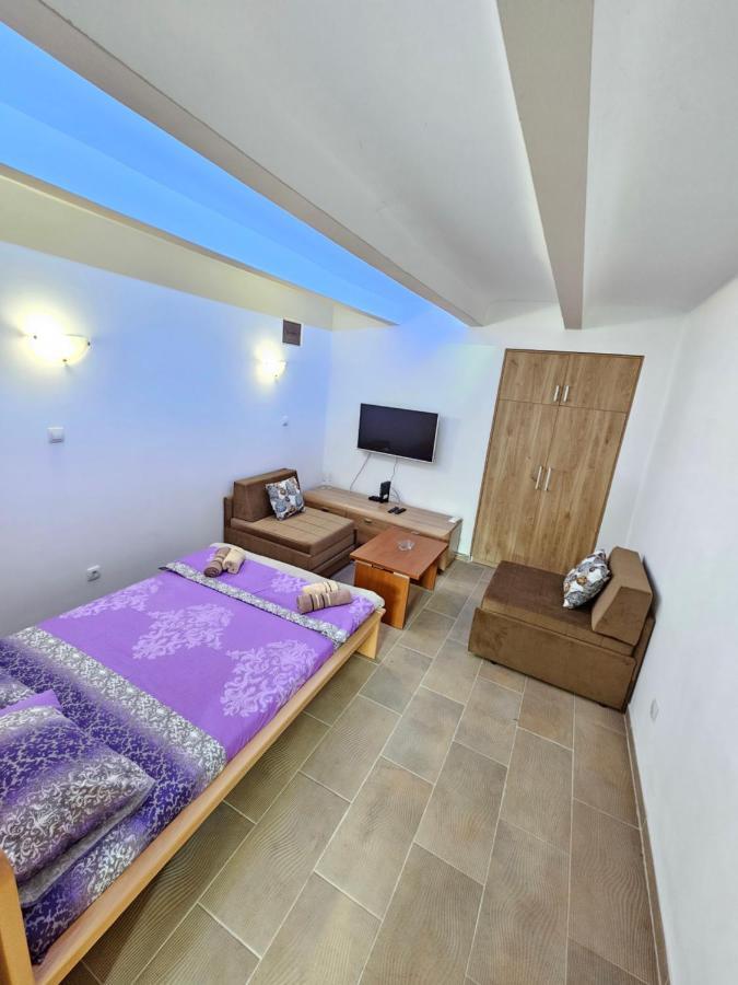 Booking Apartments Alone 1 Belgrad Exterior foto